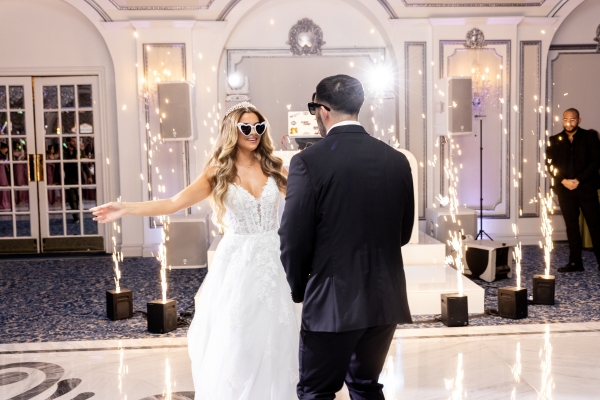 personalized wedding ideas bride and groom moment